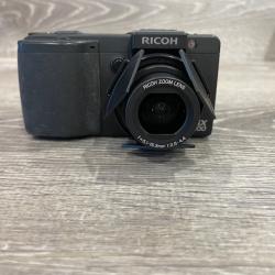 AS-IS Ricoh Digital Camera Gx200