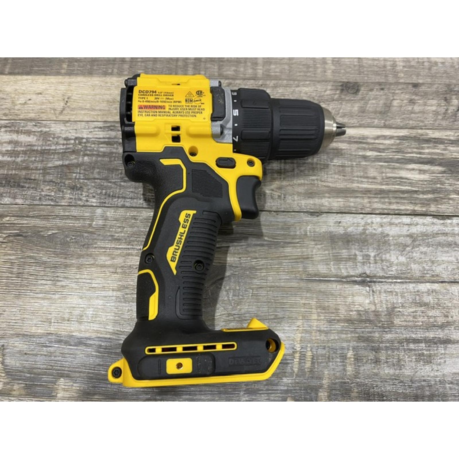 AS-IS DEWALT Atomic 20V Lithium-Ion Cordless Compact 1/2 in. Drill/Driver Kit