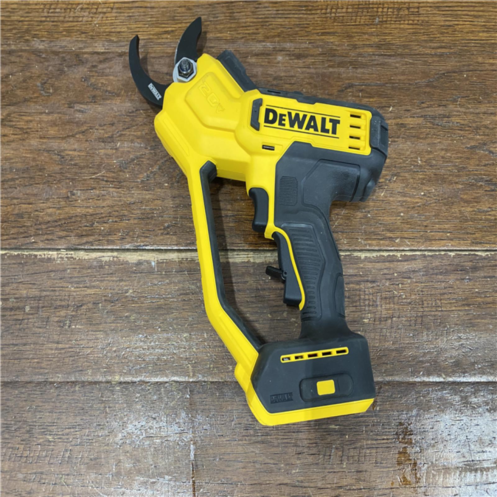 AS-IS DeWalt Cordless Pruner