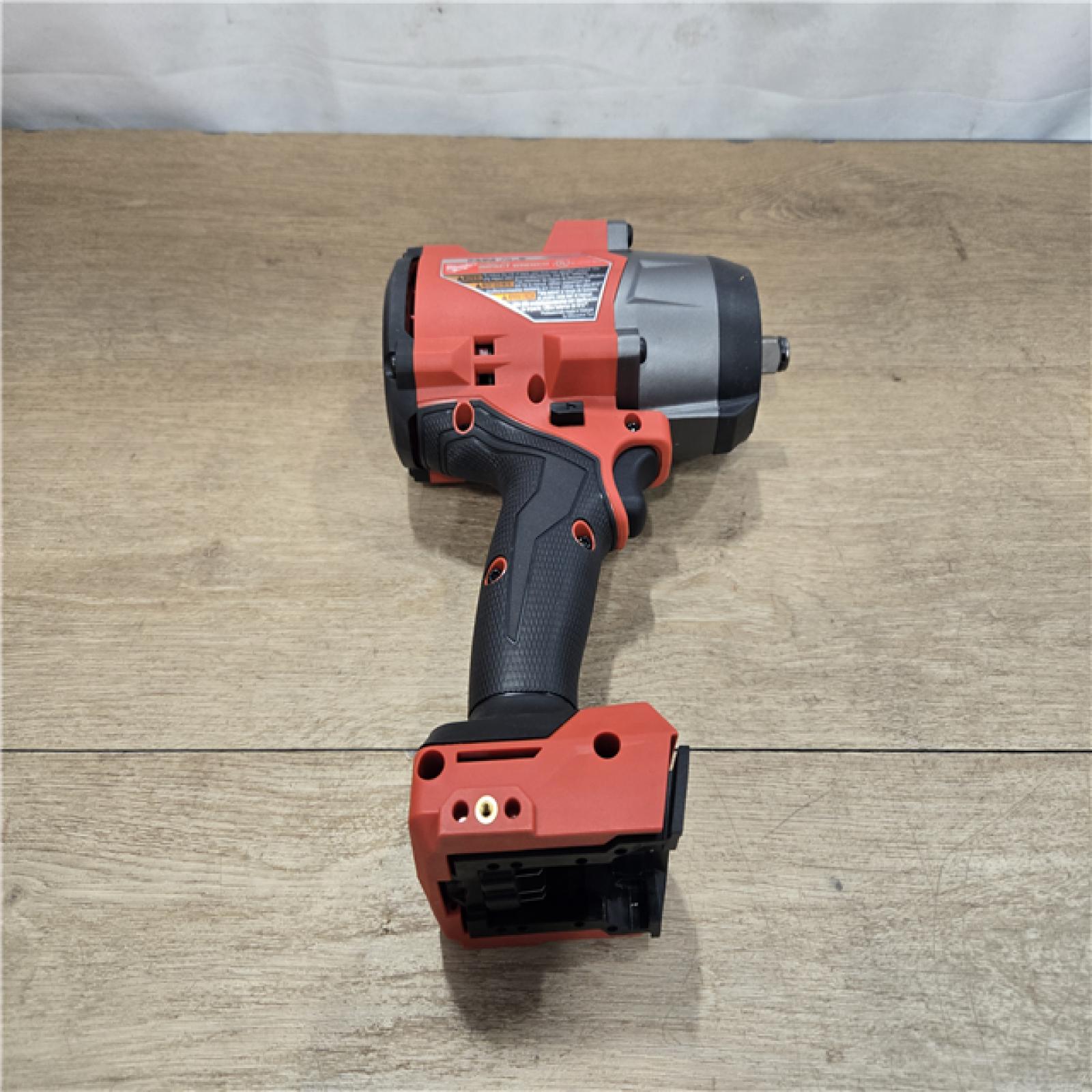 AS-IS Milwaukee FUEL 18V Cordless 1/2 in. Impact Wrench Kit