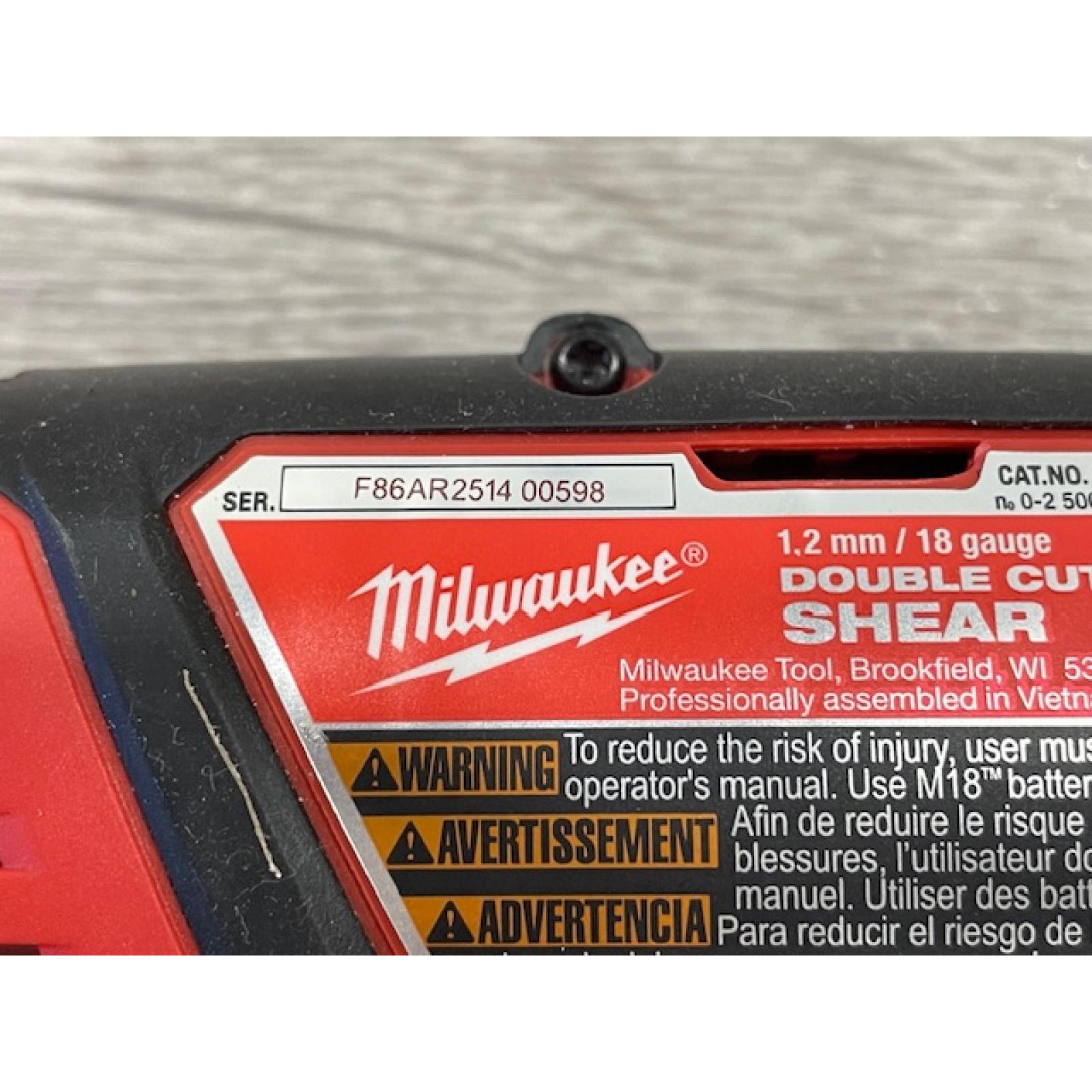 AS-IS Milwaukee 18-Volt Lithium-Ion Cordless 18-Gauge Double Cut Metal Shear (Tool-Only)