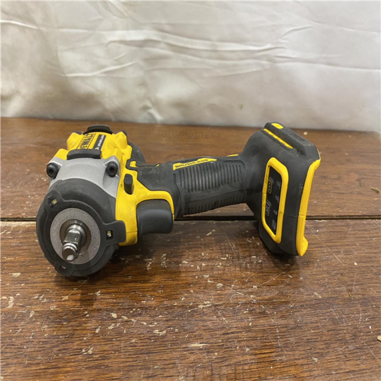 AS-IS DeWalt 20V MAX ATOMIC 3/8 in. Cordless Brushless Compact Impact Wrench Tool Only