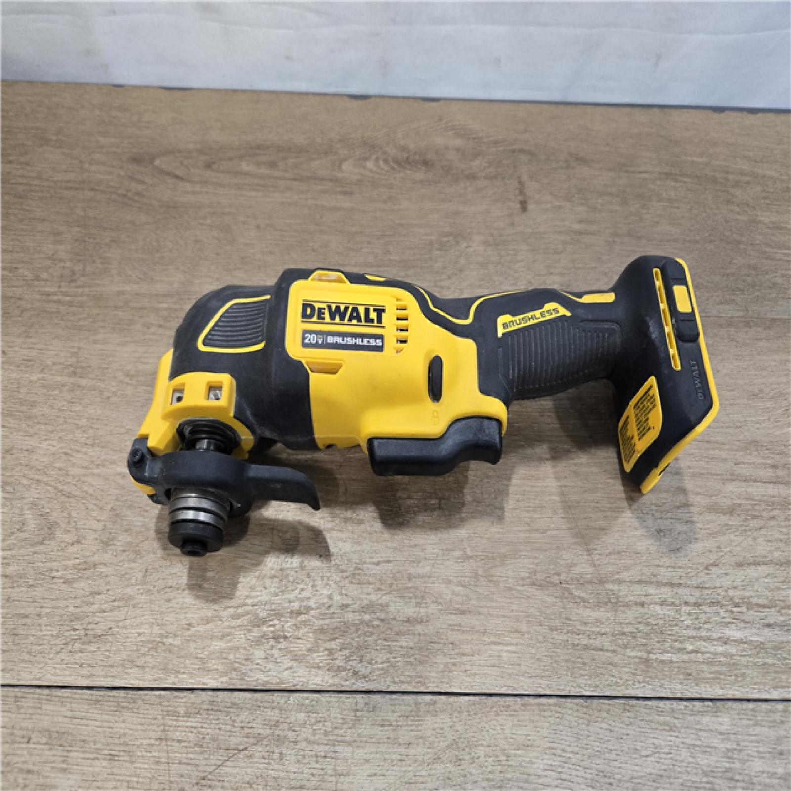 AS-IS DEWALT ATOMIC 20V MAX* Cordless Oscillating Multi Tool (Tool-Only)