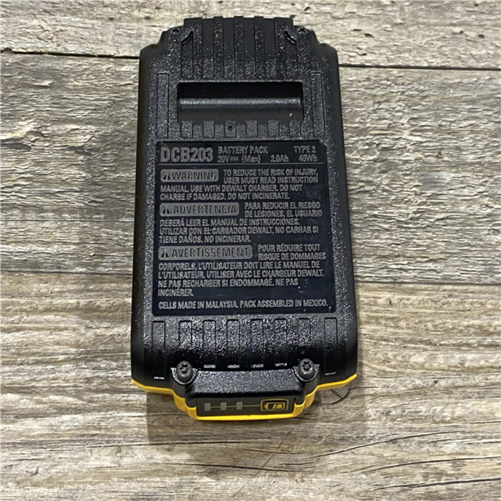 AS-IS DEWALT ATOMIC 20V MAX Lithium Ion Cordless 23 Gauge Pin Nailer Kit