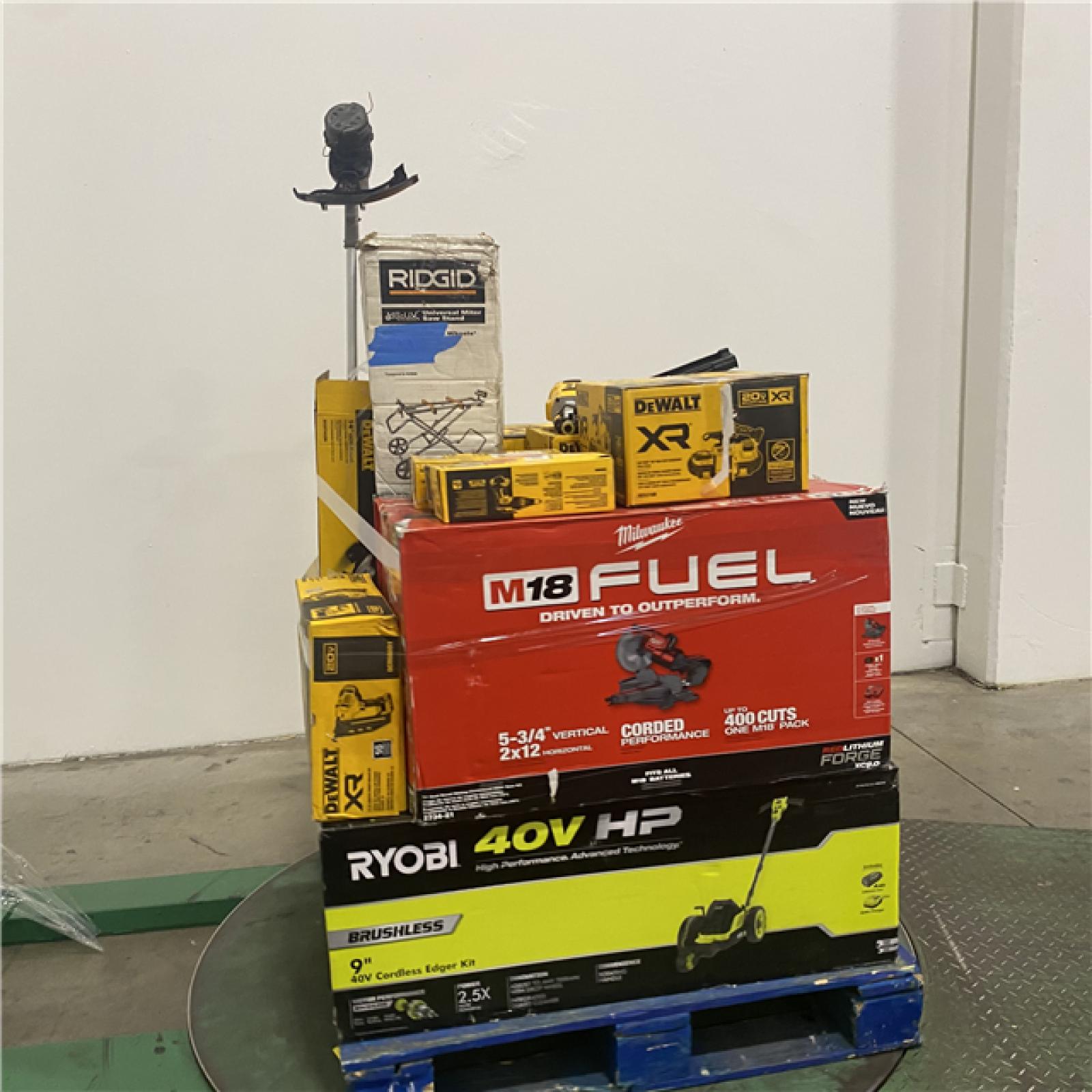 Dallas Location - As-Is Tool Pallet