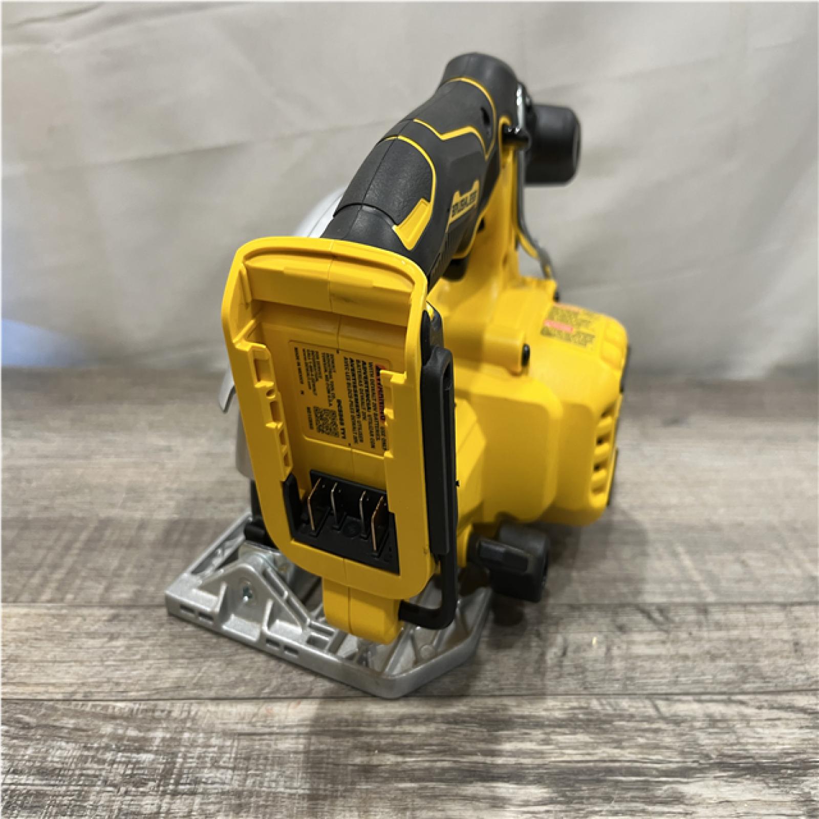 AS-IS DEWALT 20V MAX Cordless Brushless 6-1/2 in. Sidewinder Style Circular Saw (Tool Only)