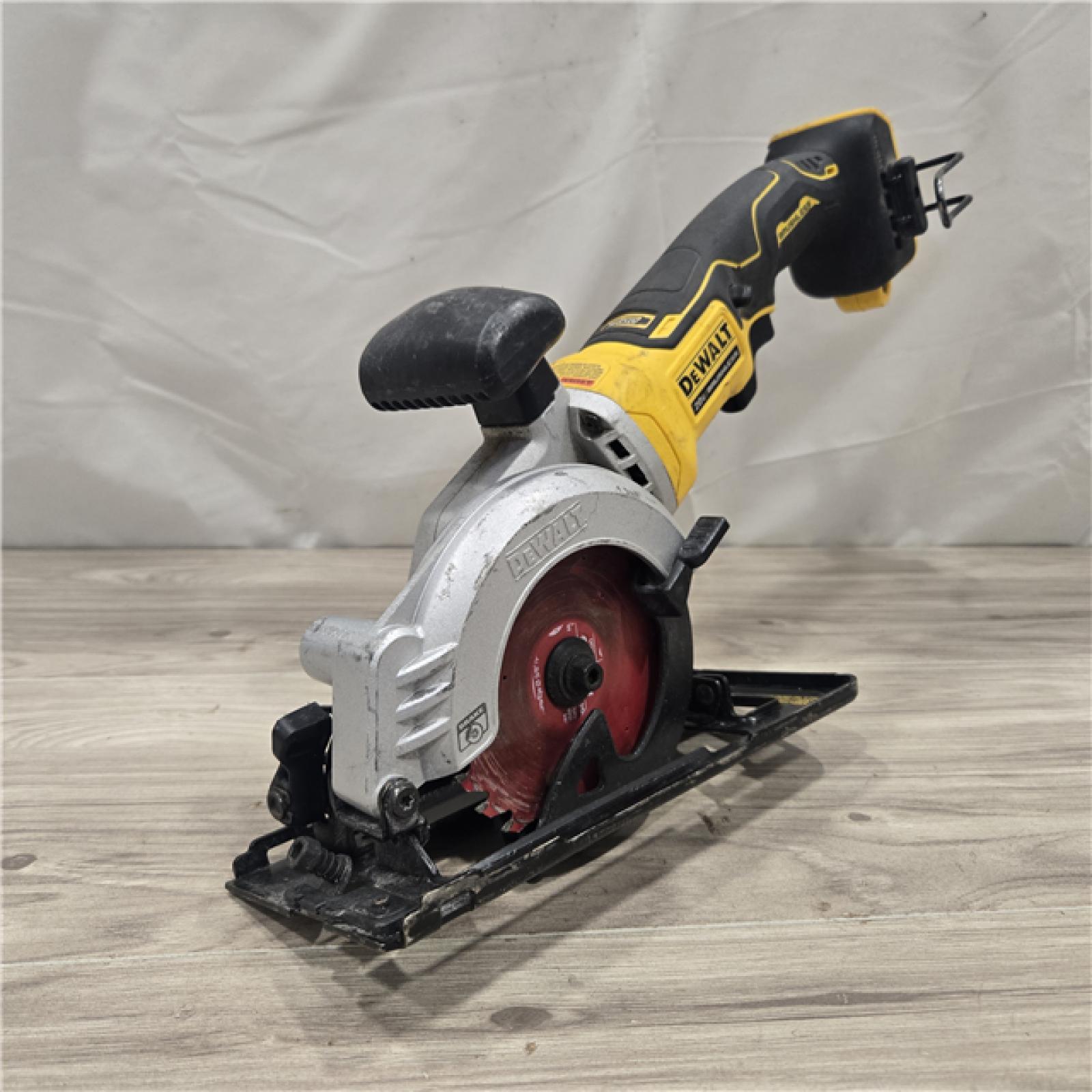 AS-IS DEWALT ATOMIC 20V MAX Cordless 4-1/2 in. Circular Saw (Tool Only)