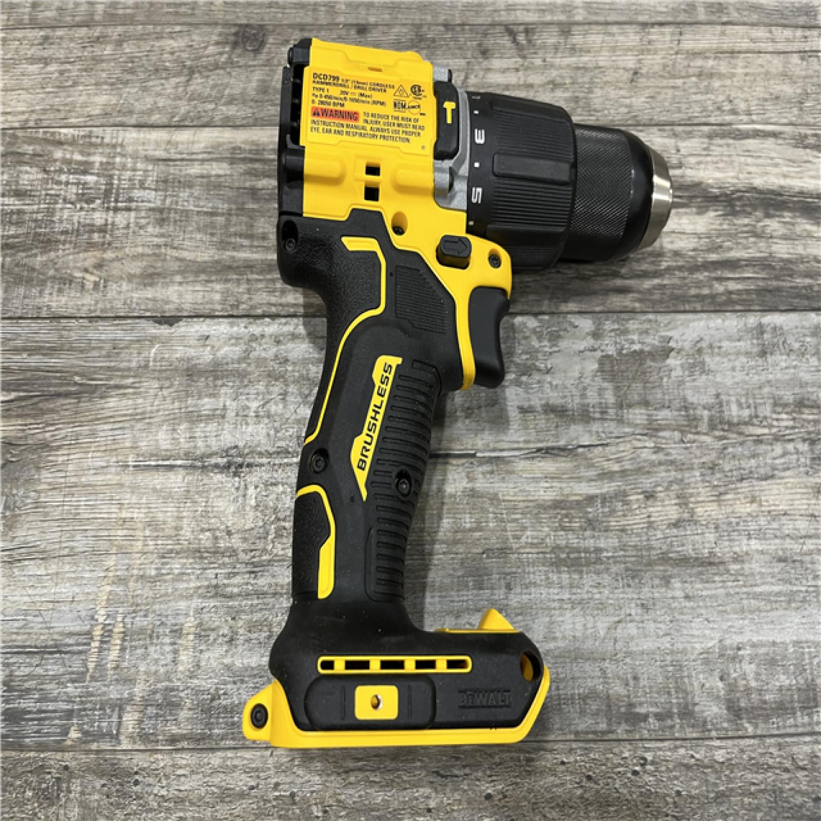 AS-IS DEWALT ATOMIC 20V Lithium-Ion Cordless 1/2 in. Hammer Drill Kit