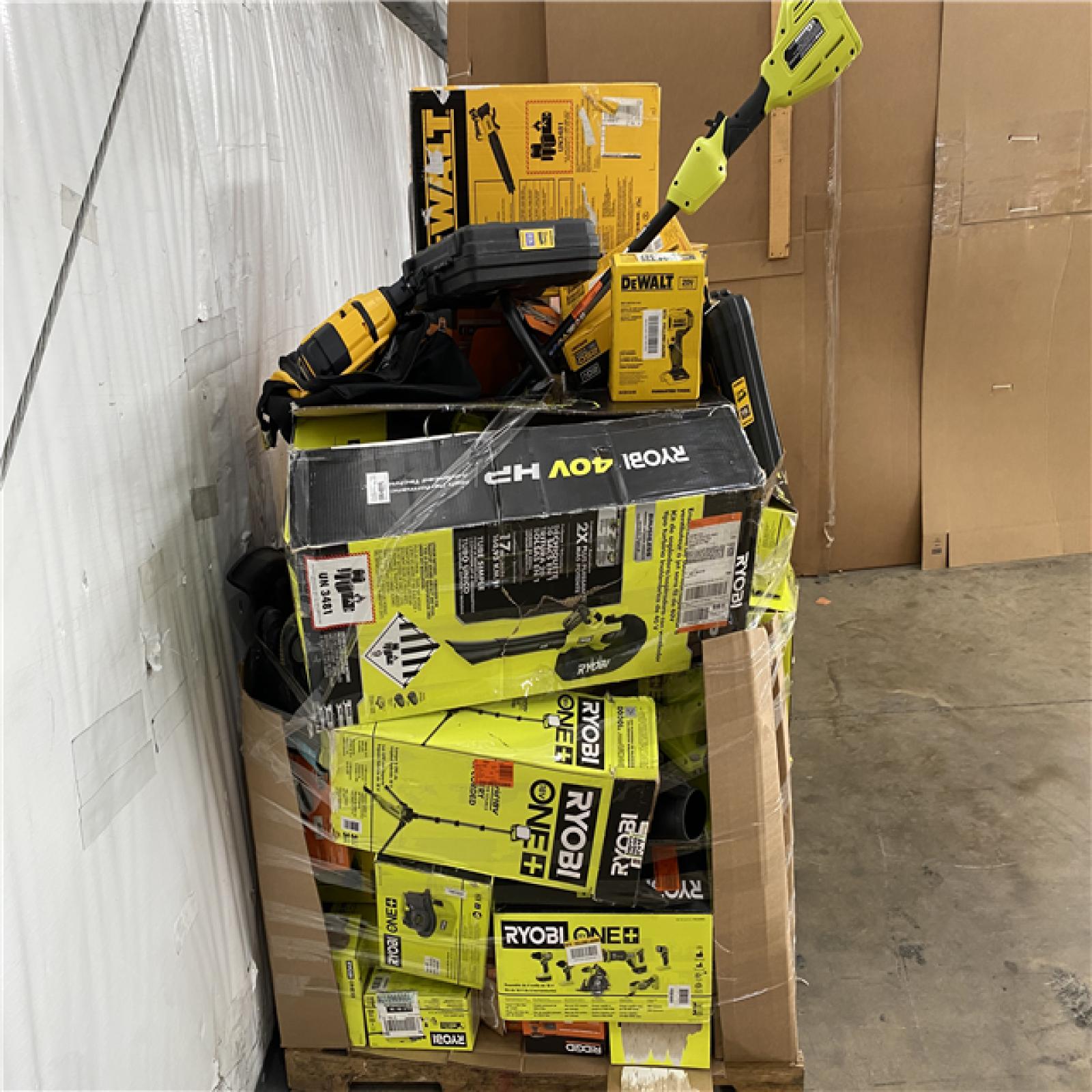 Houston Location AS IS - Tool Pallet