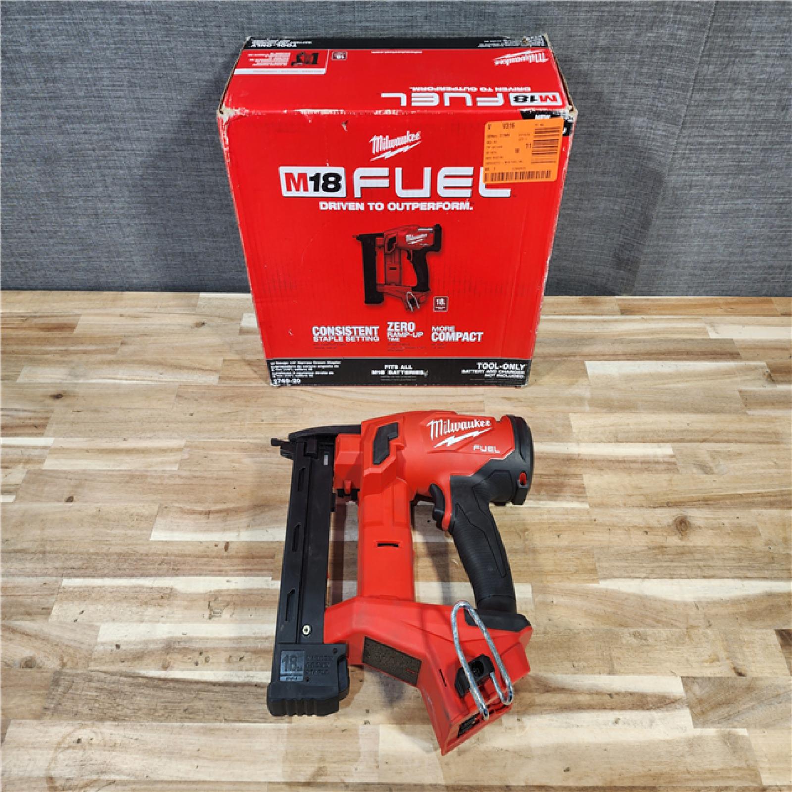 HOUSTON LOCATION - AS-IS Milwaukee  FUEL 18-Volt Lithium-Ion Brushless Cordless 18-Gauge 1/4 in. Narrow Crown Stapler (Tool-Only)