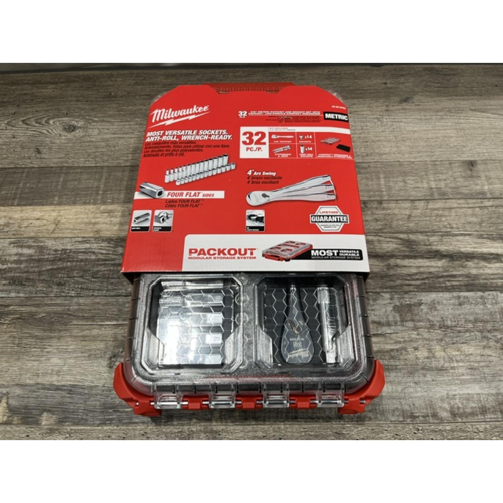 NEW - Milwaukee 3/8 in. Drive Metric Ratchet and Socket Mechanics Tool Set with PACKOUT Case (32-Piece)