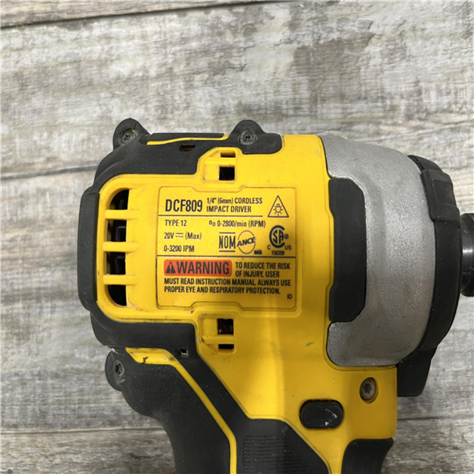 AS-IS DEWALT 20V XR Lithium-Ion Cordless Brushless 1/2 in. Drill/Driver Kit