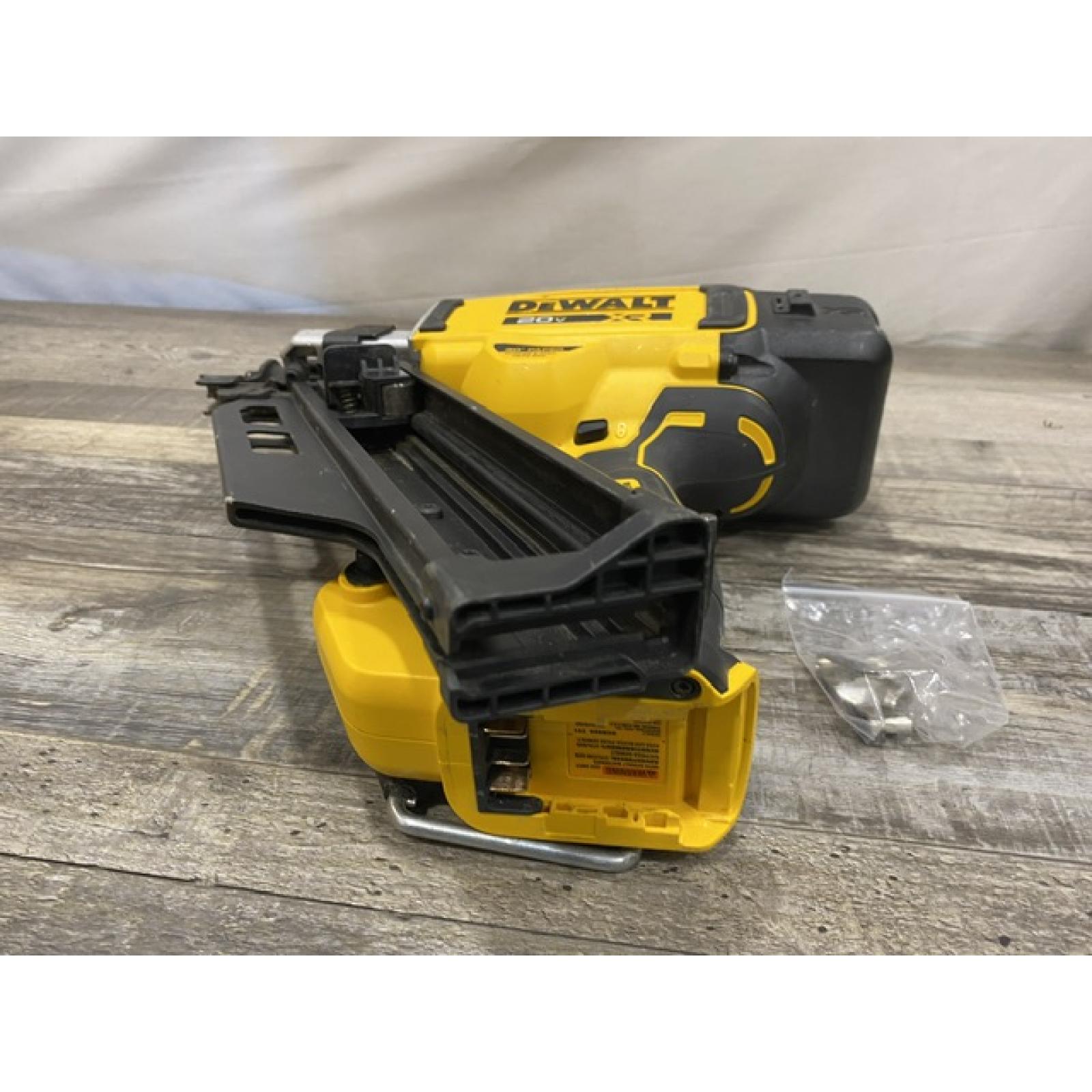 AS-IS DEWALT 20V 30 Degree Cordless Framing Nailer (Tool-Only)