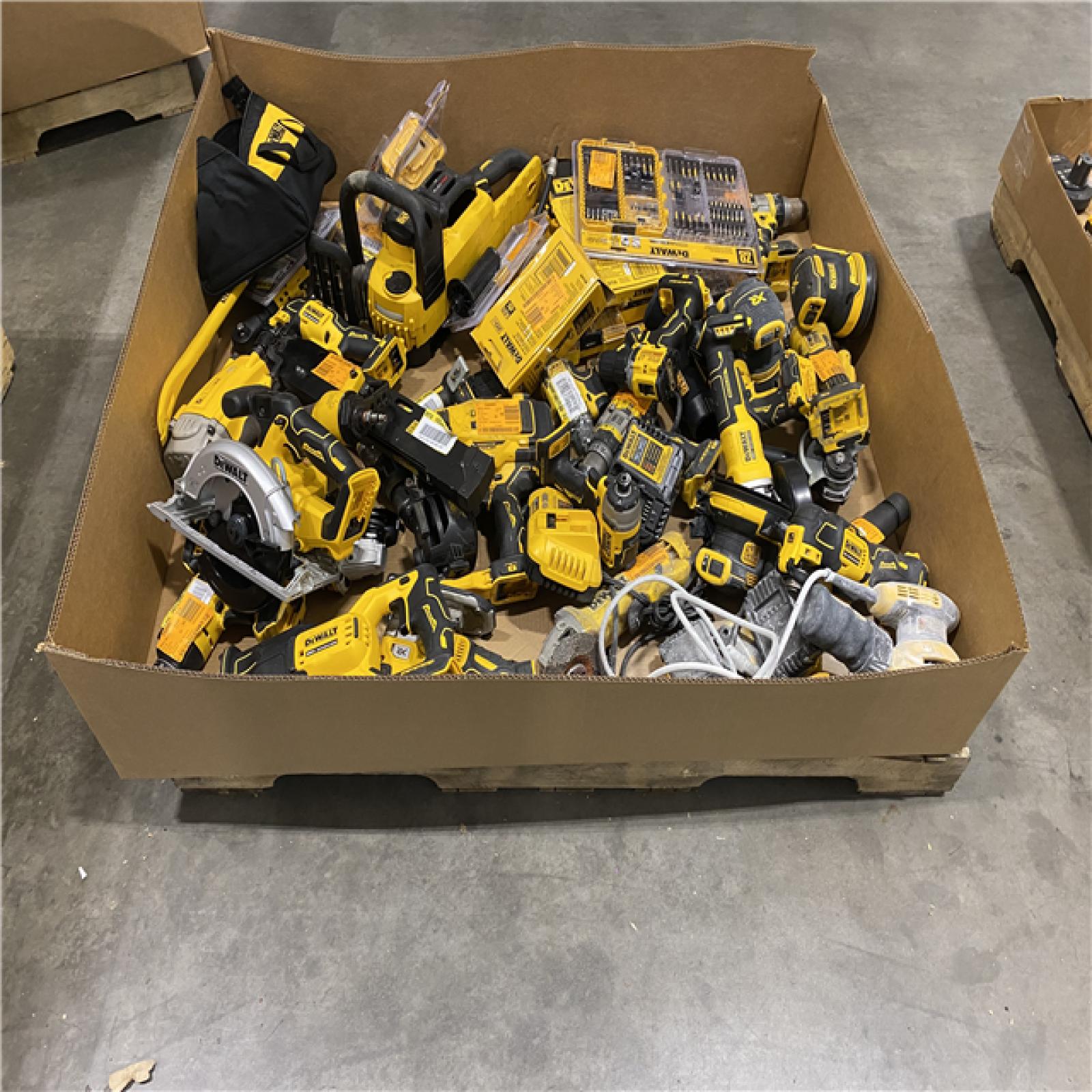 Dallas Location - As-Is DEWALT Tool Pallet