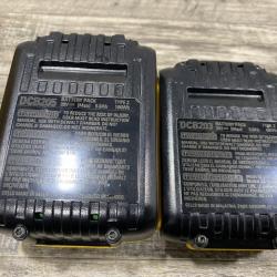 AS-IS DEWALT 20V MAX Lithium-Ion Battery Kit with 5.0Ah and 2.0Ah Battery and Charger