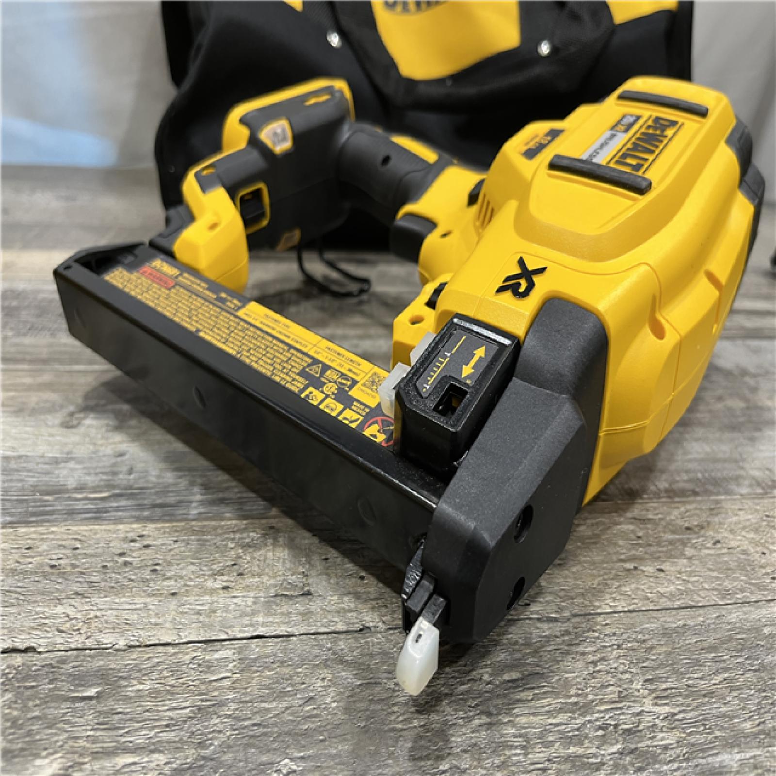 AS-IS DEWALT 20V MAX XR Lithium-Ion Cordless 18-Gauge Narrow Crown Stapler Kit