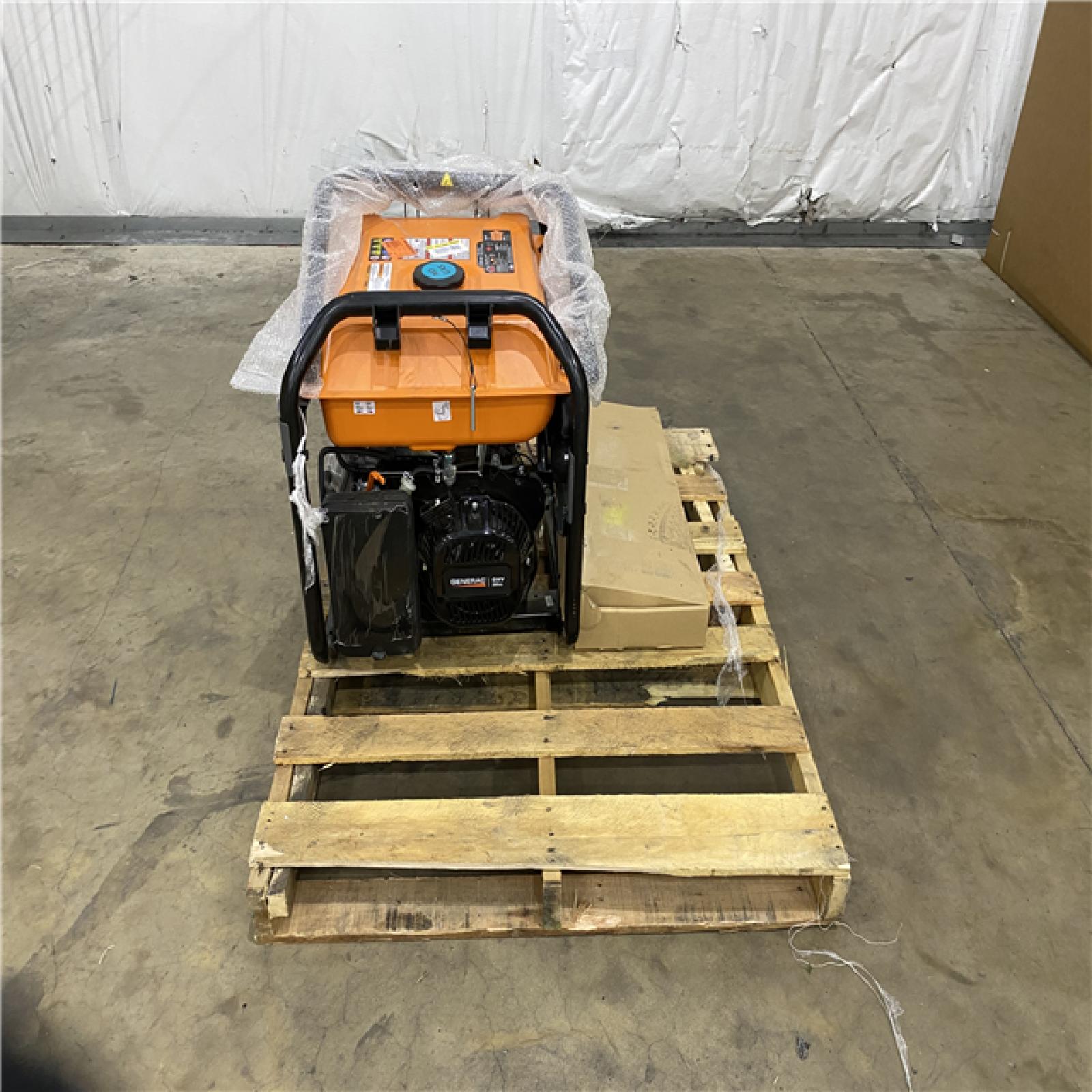 Houston Location - AS-IS Generac 6500 Running Watts Generator