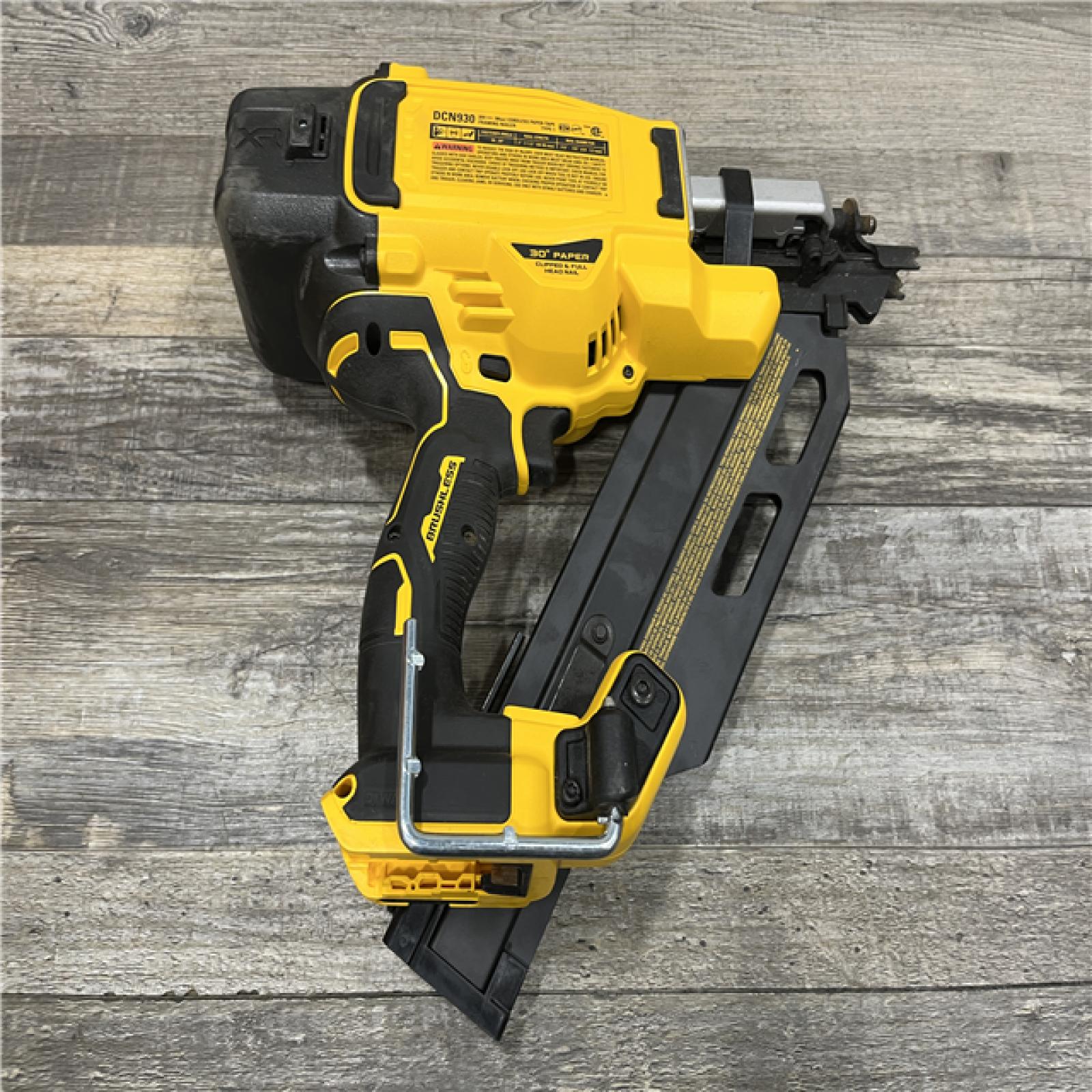 AS-IS DEWALT 20V 30 Degree Cordless Framing Nailer (Tool-Only)