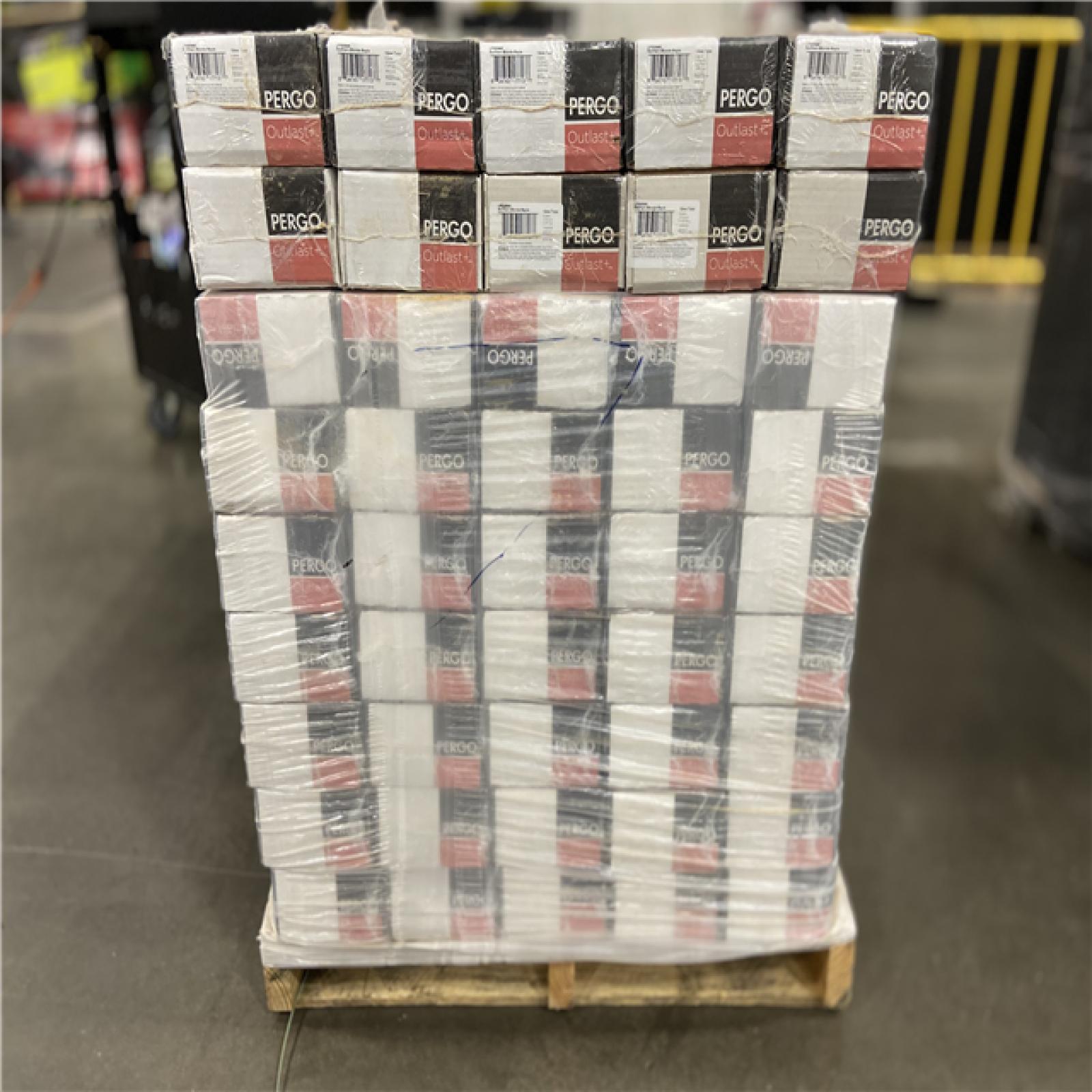 DALLAS LOCATION - Pergo Outlast+ Northern Blonde Maple 12 mm T x 5.2 in. W Waterproof Laminate Wood Flooring (13.74 sqft/case) 45 (CASES)))