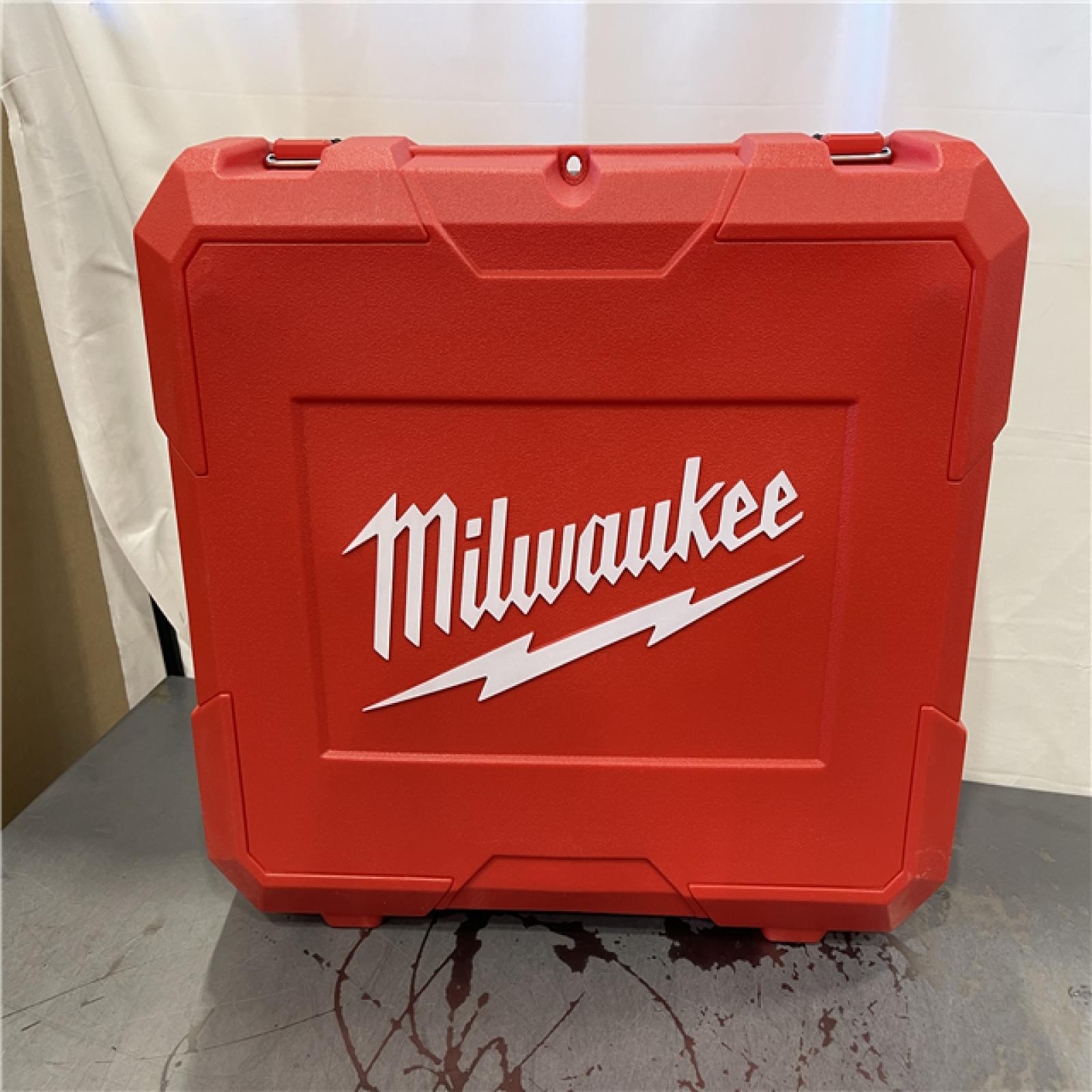 AS-IS - Milwaukee 11 Amp Deep Cut Band Saw with Hard Case