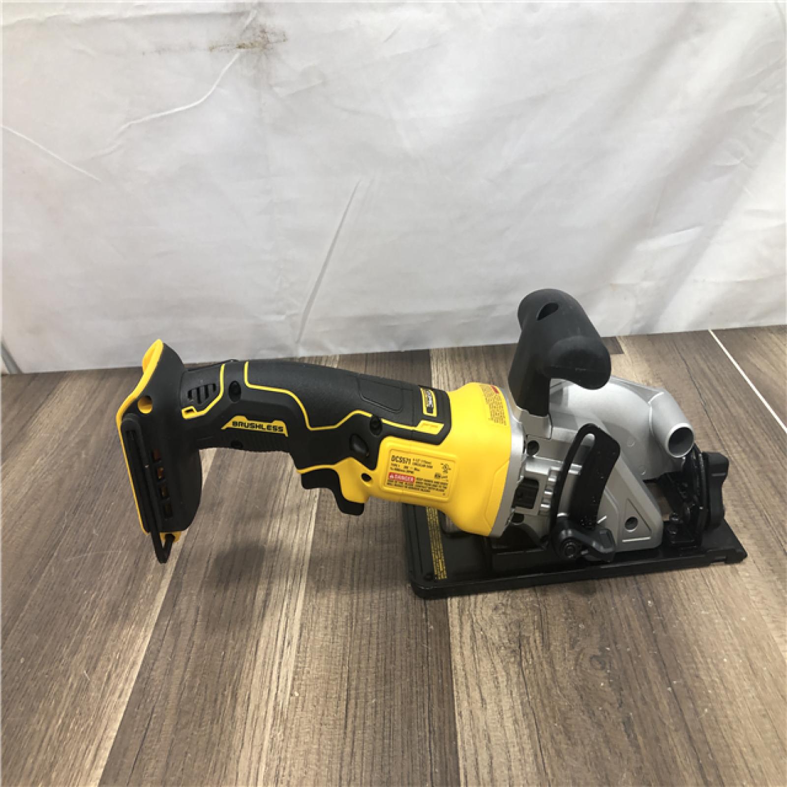 AS-IS DEWALT ATOMIC 20V MAX Cordless Brushless 4-1/2 in. Circular Saw (Tool Only)