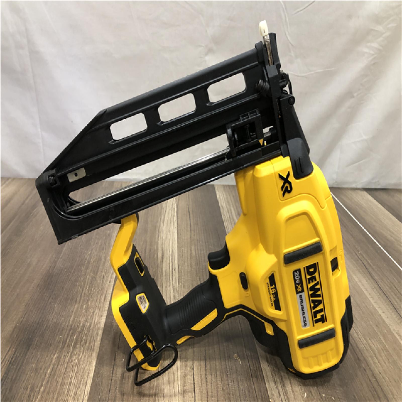 AS-IS DEWALT 20V MAX XR 16-Gauge Lithium-Ion Cordless Finish Nailer (Tool Only)