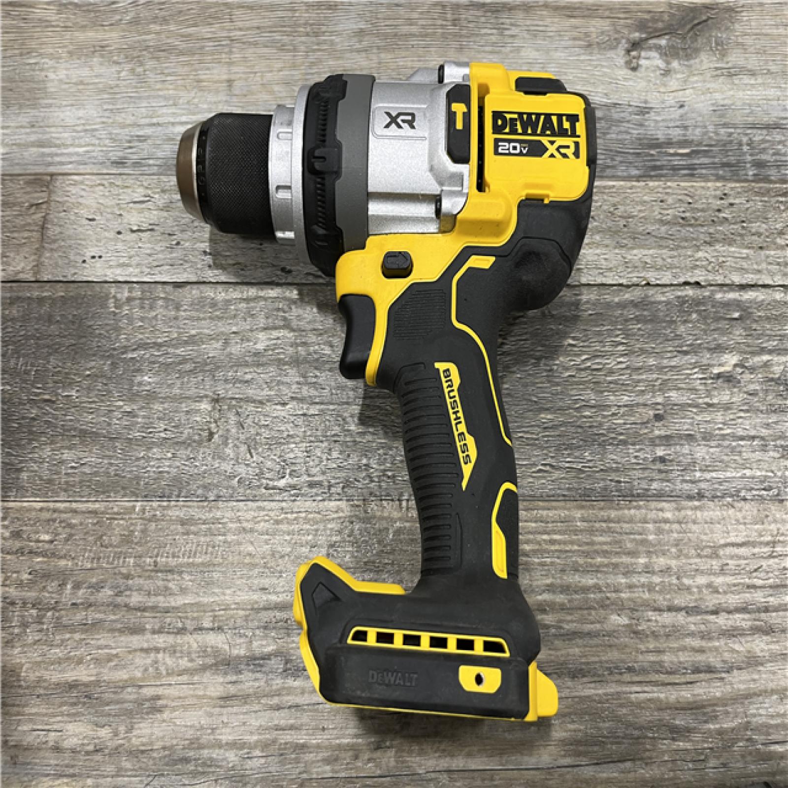 AS-IS DEWALT 20V XR Lithium-Ion Cordless Hammer Drill Kit