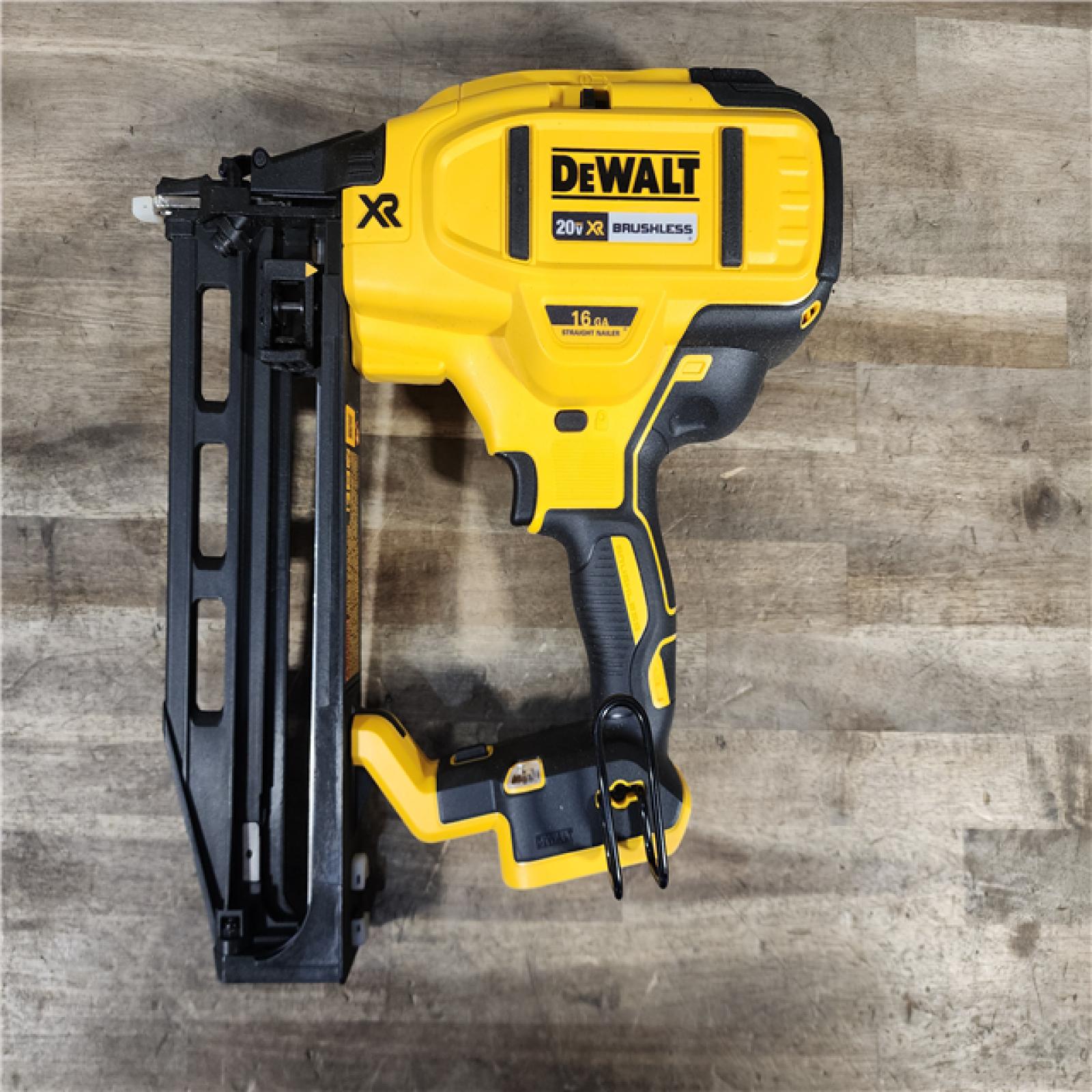 HOUSTON LOCATION - AS-IS DEWALT 20V MAX XR 16-Gauge Lithium-Ion Cordless Finish Nailer (Tool Only)