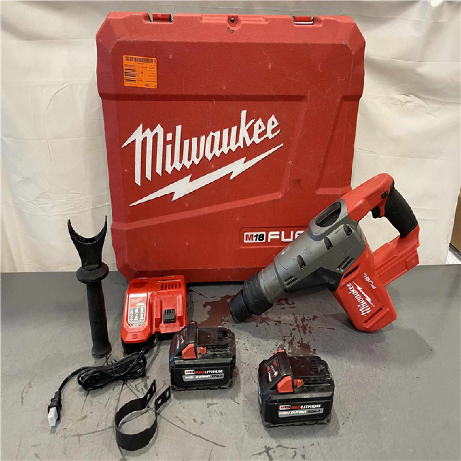 AS-IS - Milwaukee M18 FUEL 18V Lithium-Ion Brushless Cordless 1-9/16 in. SDS-Max Rotary Hammer Kit