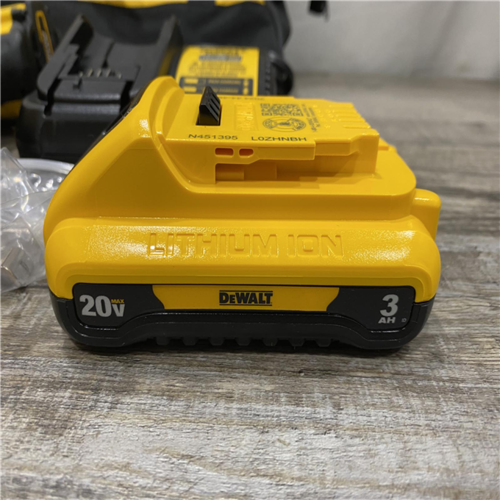 AS-IS DEWALT ATOMIC 20V Cordless 1/2 in. Compact Hammer Drill Kit