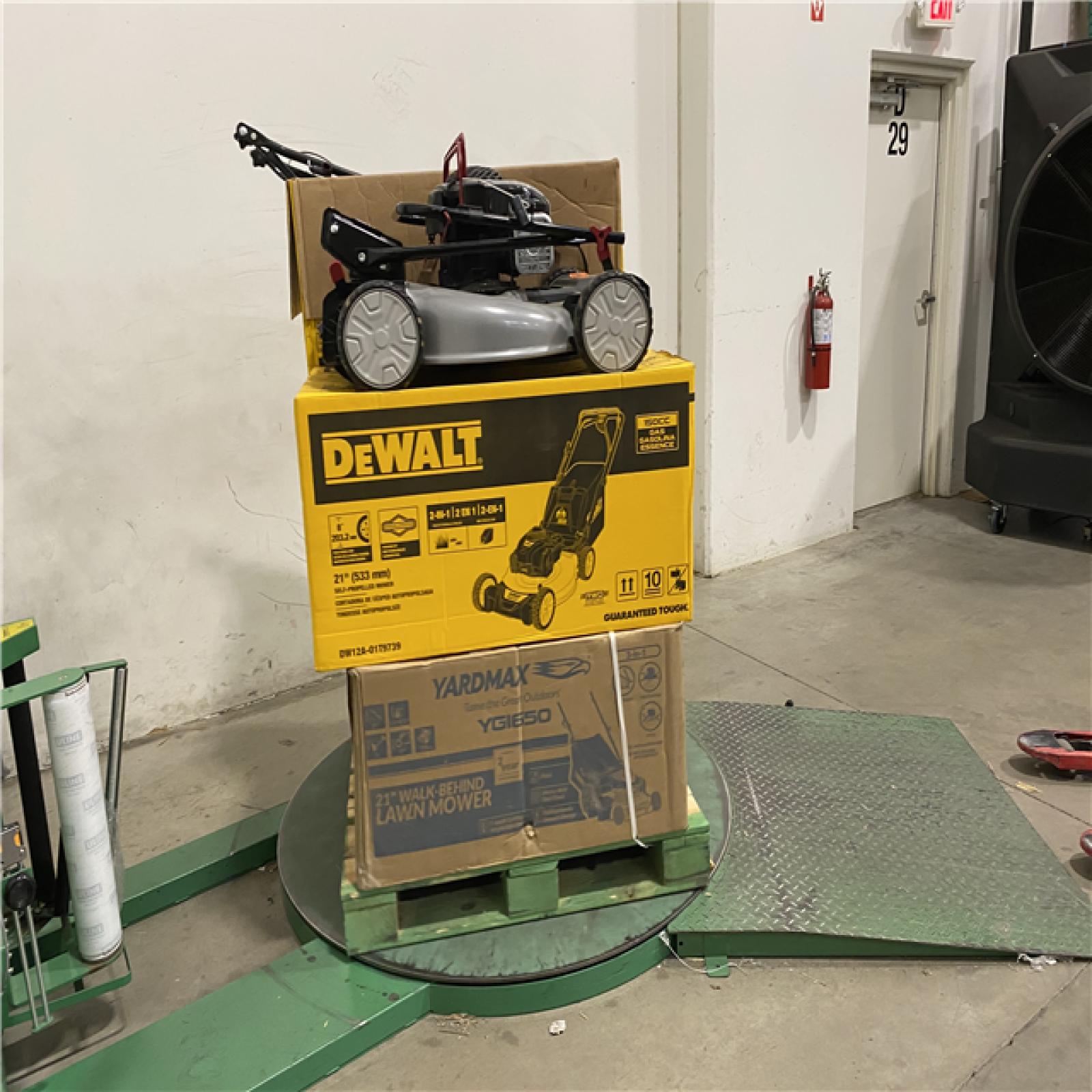 Dallas Location - As-Is Lawn Mower Pallet