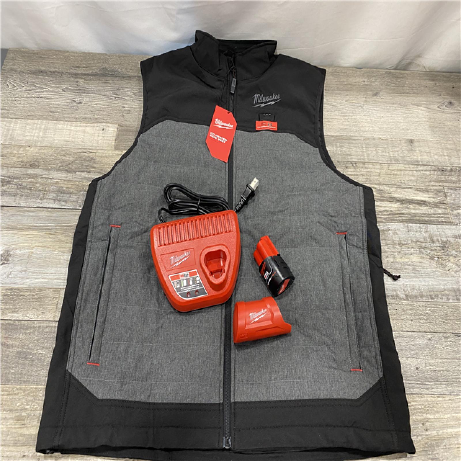 AS-IS Milwaukee Men's Large 12-Volt Lithium-Ion Cordless Axis Gray Heated Quilted Vest Kit