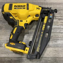 AS-IS DEWALT 20V MAX XR 16-Gauge Electric Cordless Angled Finishing Nailer Kit