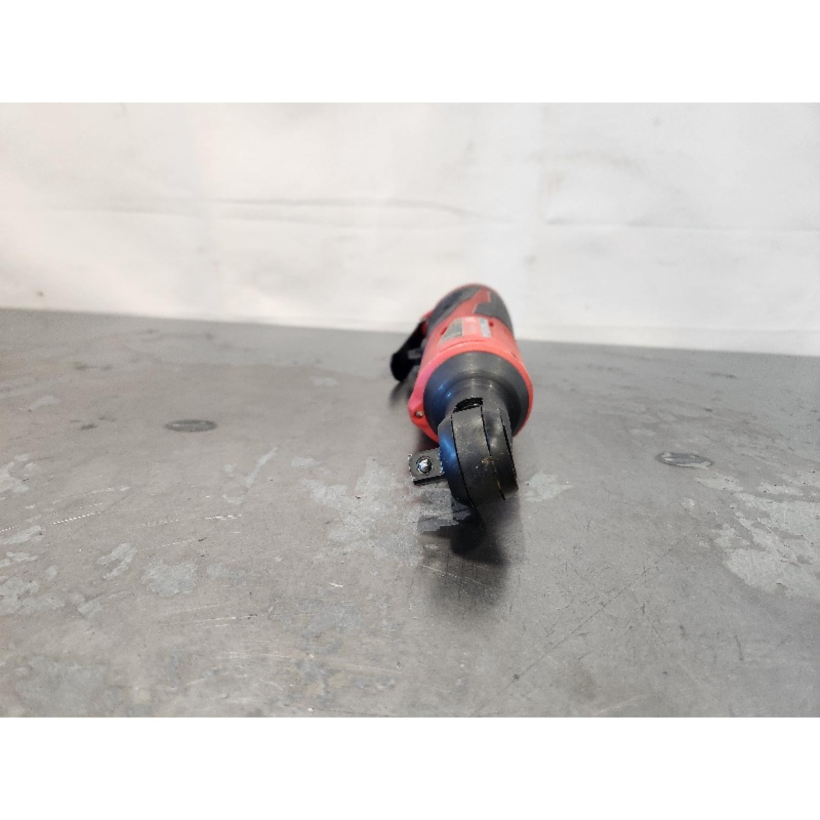 AS-IS- MILWAUKEE.38 in. M12 Cordless Ratchet (Tool-Only)