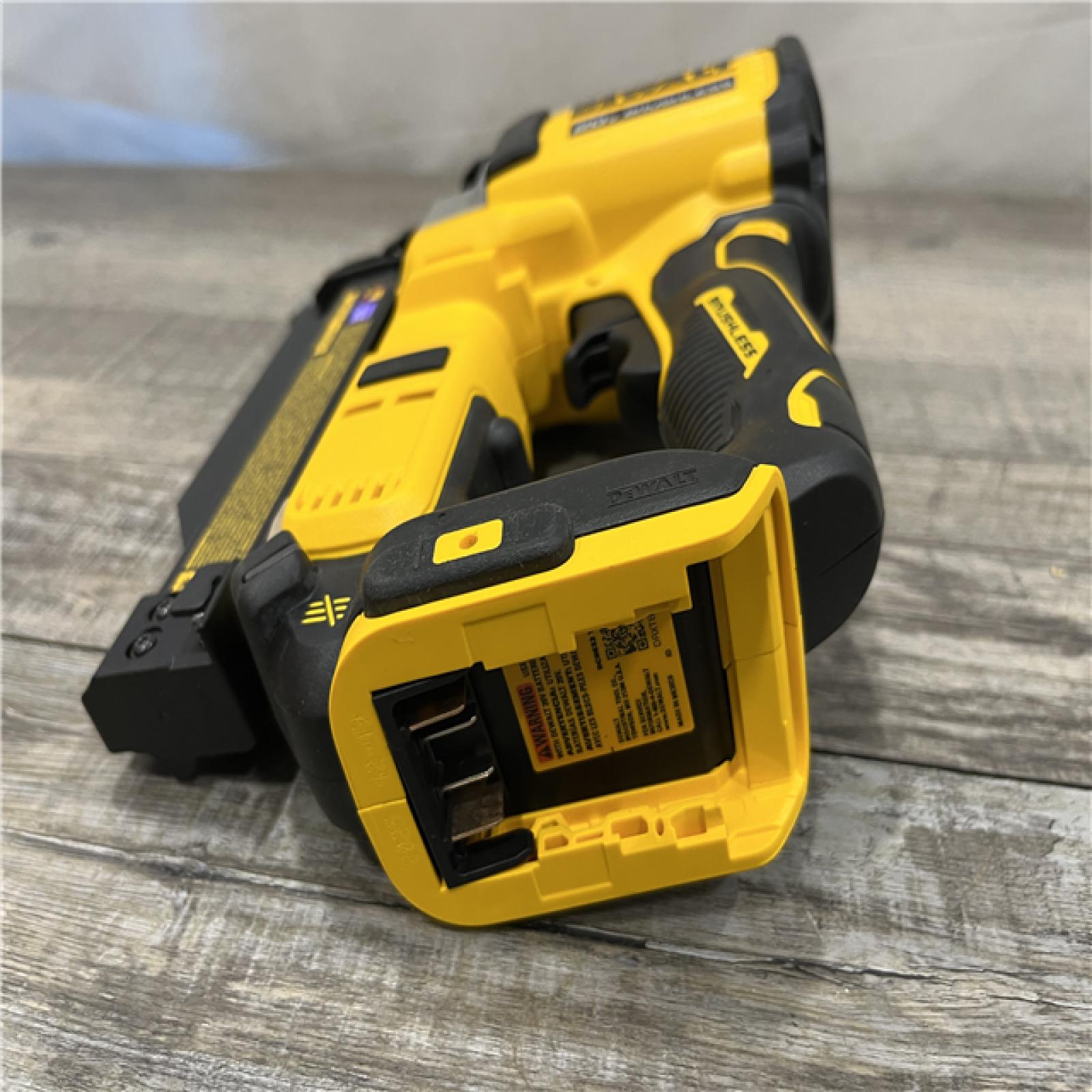 AS-IS DEWALT ATOMIC 20V MAX Lithium Ion Cordless 23 Gauge Pin Nailer (Tool Only)