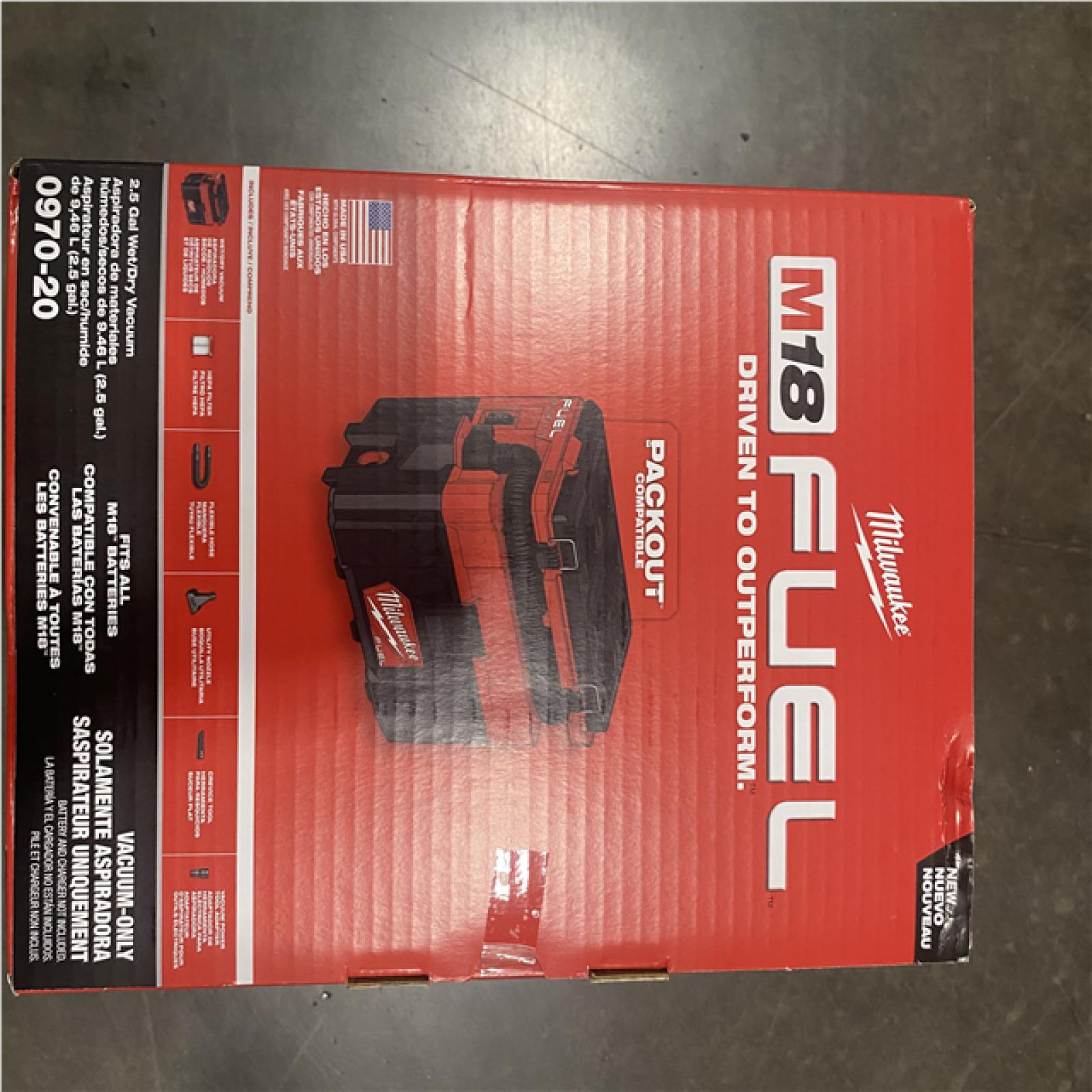 NEW- M18 FUEL PACKOUT 18-Volt Lithium-Ion Cordless 2.5 Gal. Wet/Dry Vacuum (Vacuum-Only)
