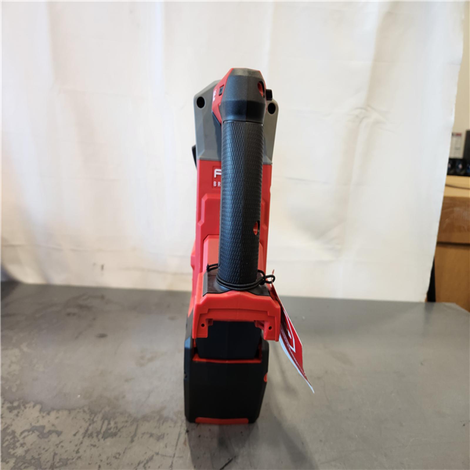 AS-IS- M18 FUEL ONE-KEY 18V Lithium-Ion Brushless Cordless 1 in. SDS-Plus Rotary Hammer W/Dust Extractor Kit