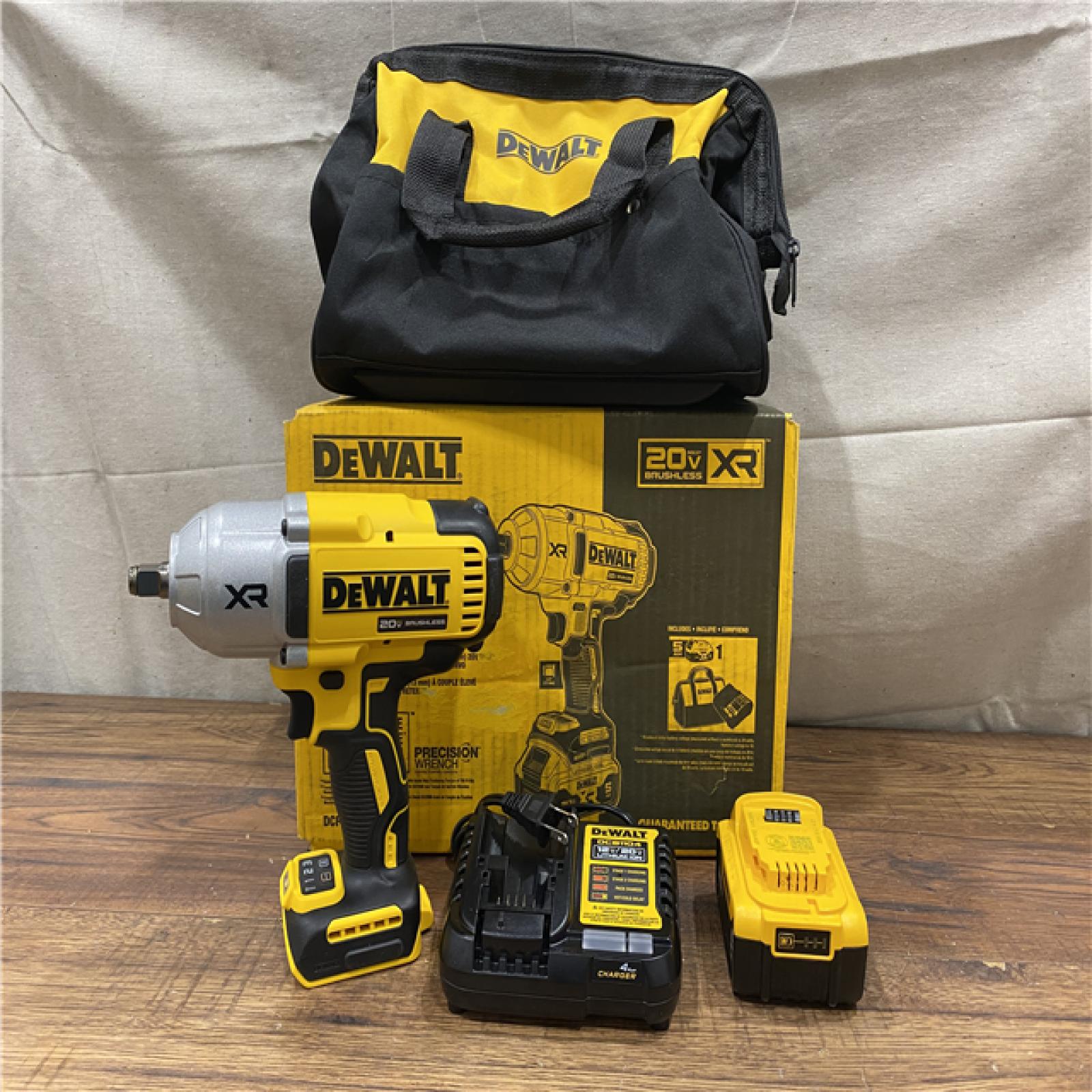 AS-IS Dewalt 20V MAX Lithium-Ion Cordless 1/2 in. Impact Wrench Kit