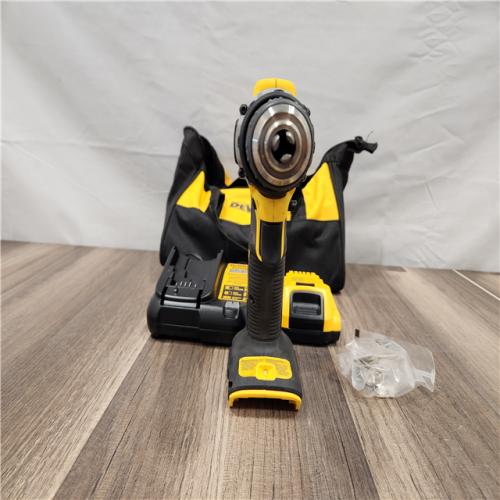 LIKE NEW ! - DEWALT 20V  Cordless.5 in Drill Driver  2 Ah