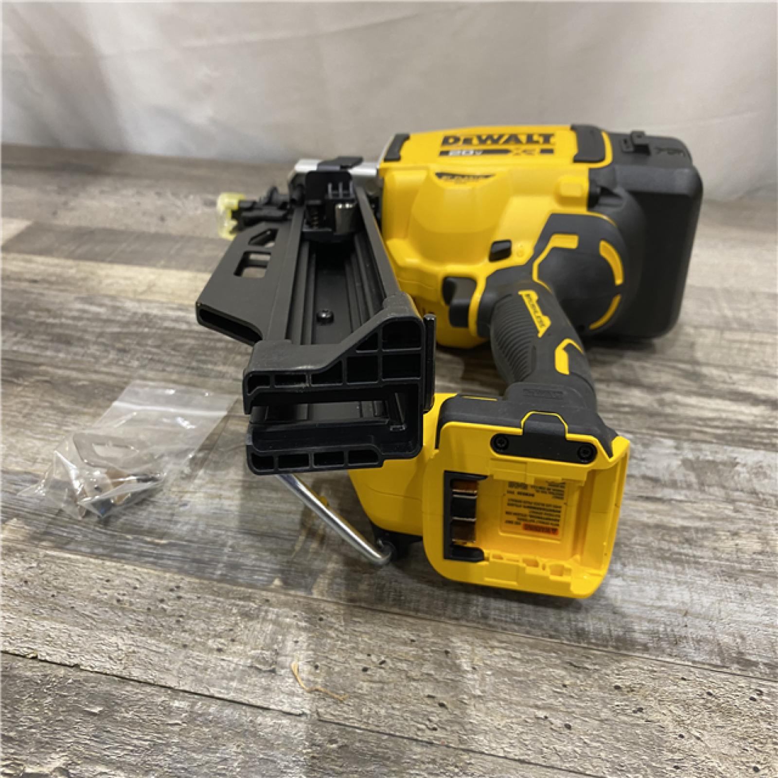 AS-IS DEWALT 20-Volt 21° Cordless Framing Nailer (Tool-Only)