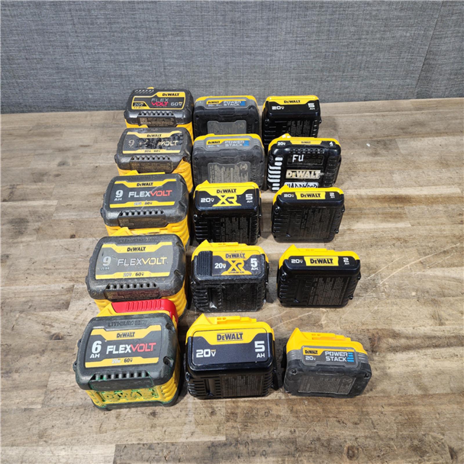 HOUSTON LOCATION - AS-IS DEWALT BATTERY PACK QTY - 15