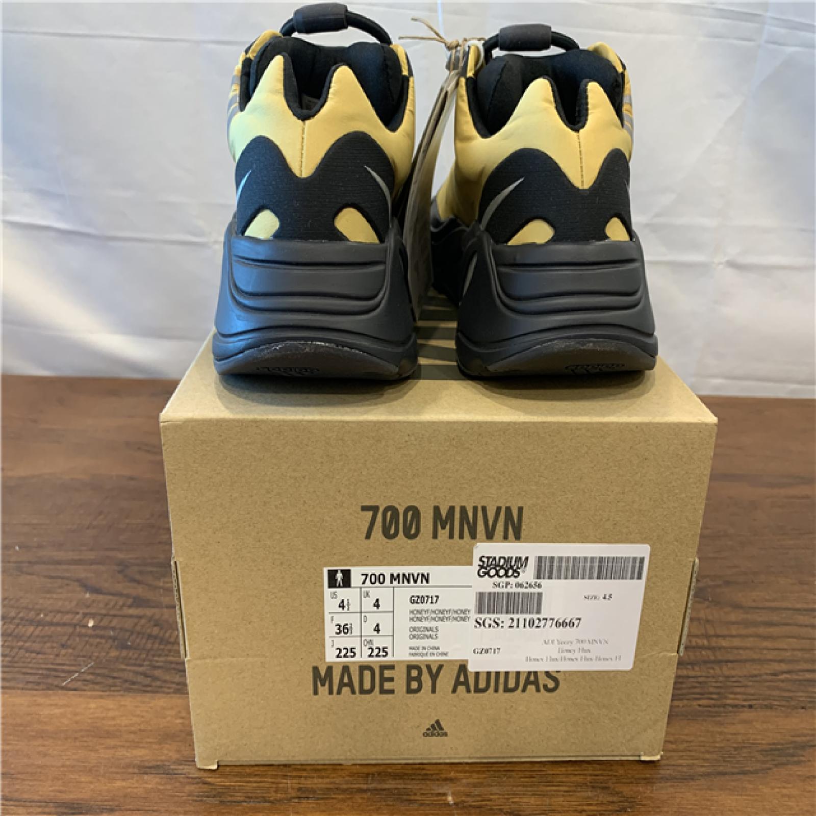 NEW! Yeezy Boost 700 Mnvn Honey Flux - Size: 4