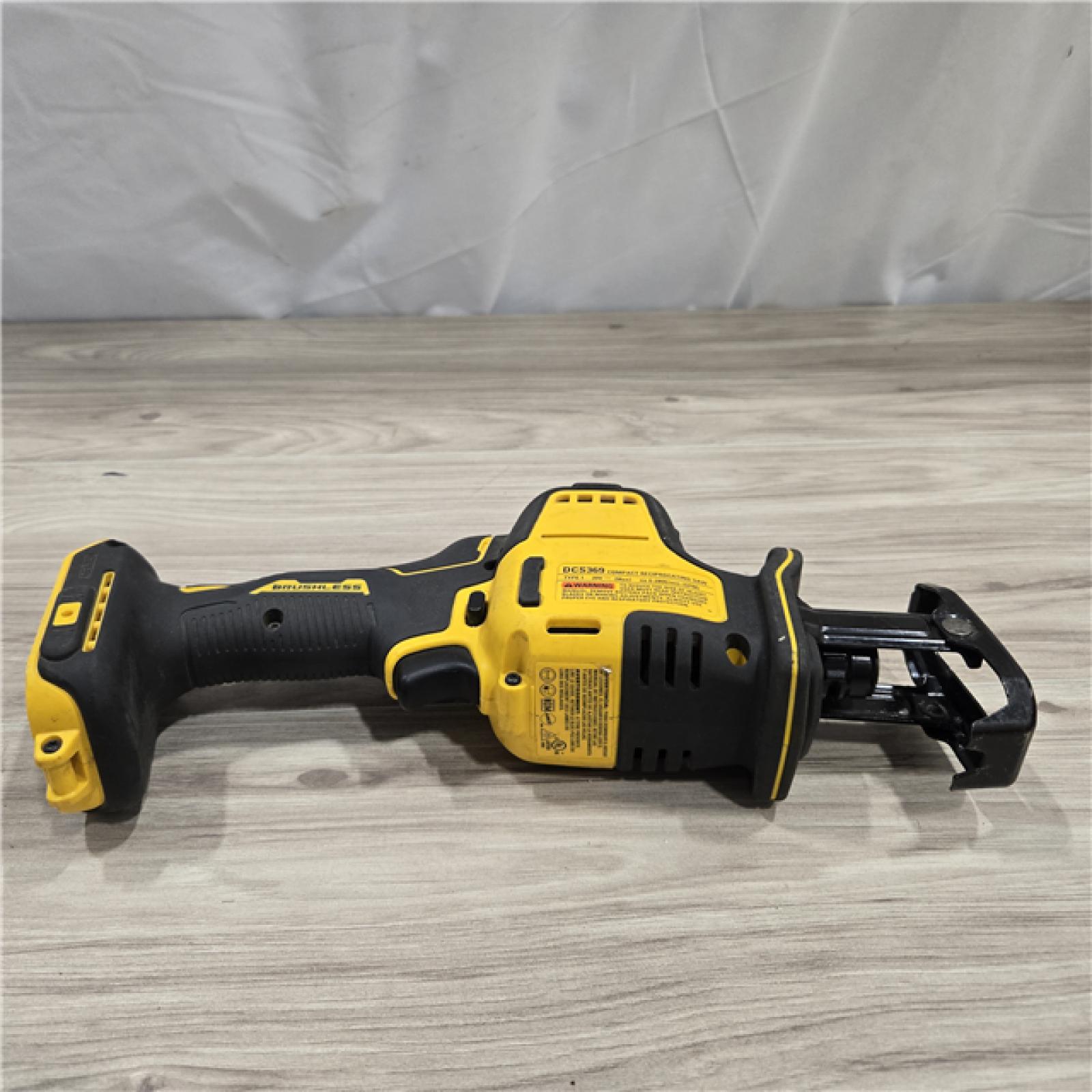 AS-IS Dewalt ATOMIC 20V MAX Cordless Reciprocating Saw (Tool Only)