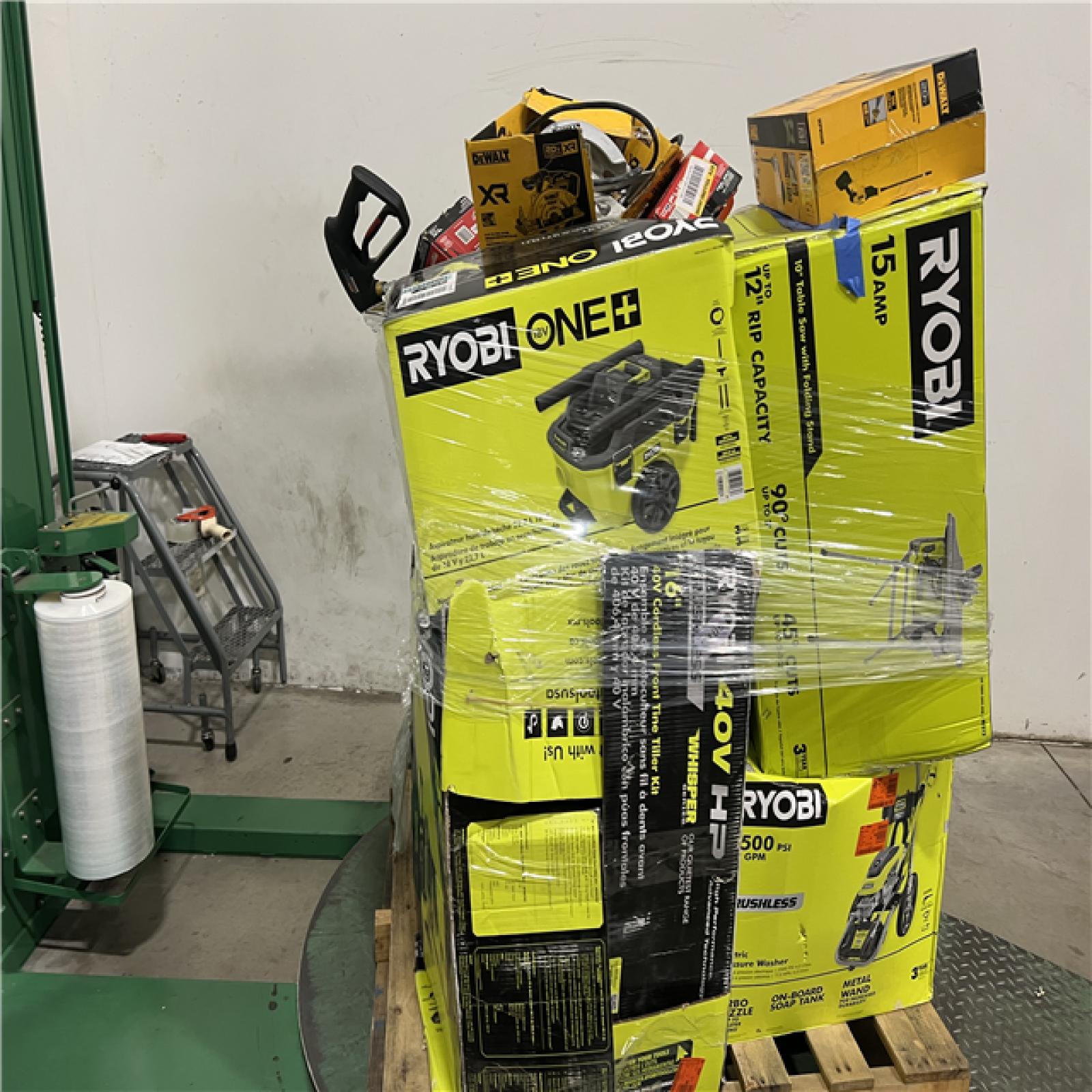 Dallas Location - As-Is Tool Pallet