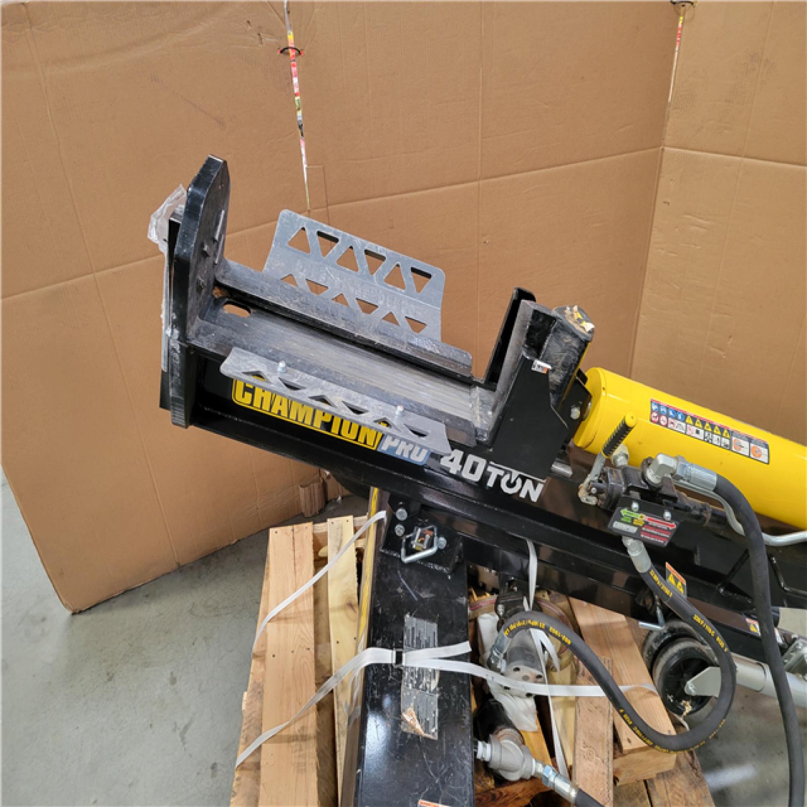 CALIFORNIA AS-IS CHAMPION PRO 40 TON LOG SPLITTWR W/ 338CC MOTOR