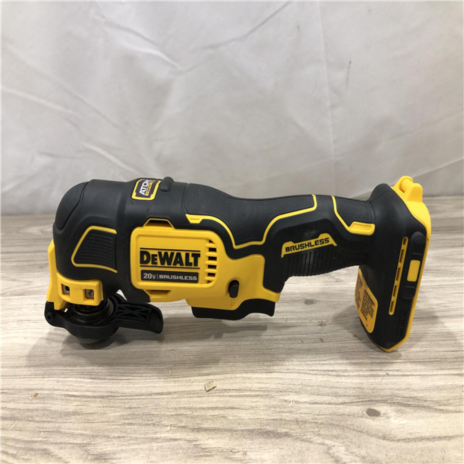 AS-IS DeWalt DCS354D1 20V Cordless Oscillating Multi-Tool Kit