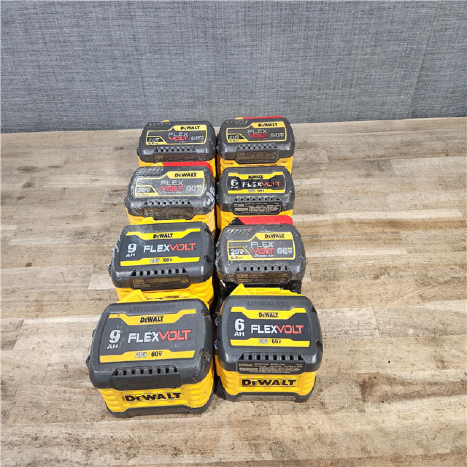 HOUSTON LOCATION - AS-IS DEWALT BATTERY PACK QTY - 8