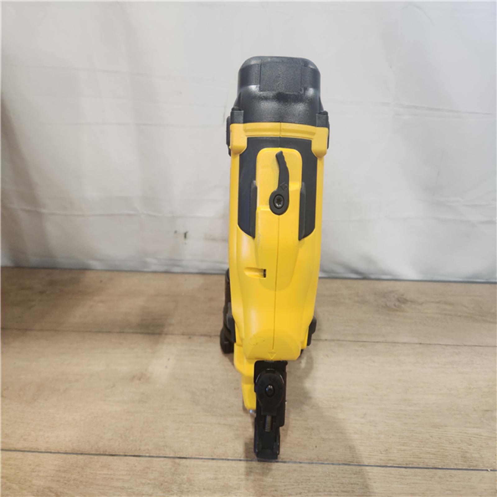 AS-IS- DEWALT 2007898 Roofing Nailer Cordless
