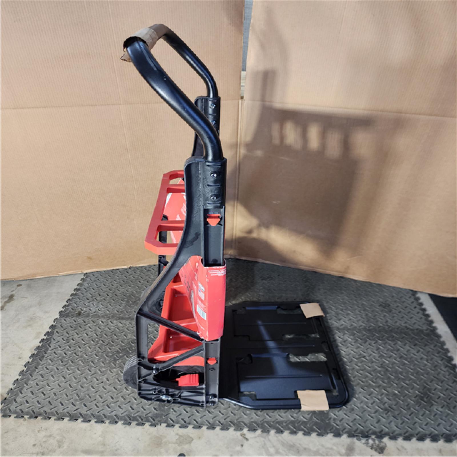 HOUSTON LOCATION - AS-IS Milwaukee PACKOUT 2-Wheel Cart