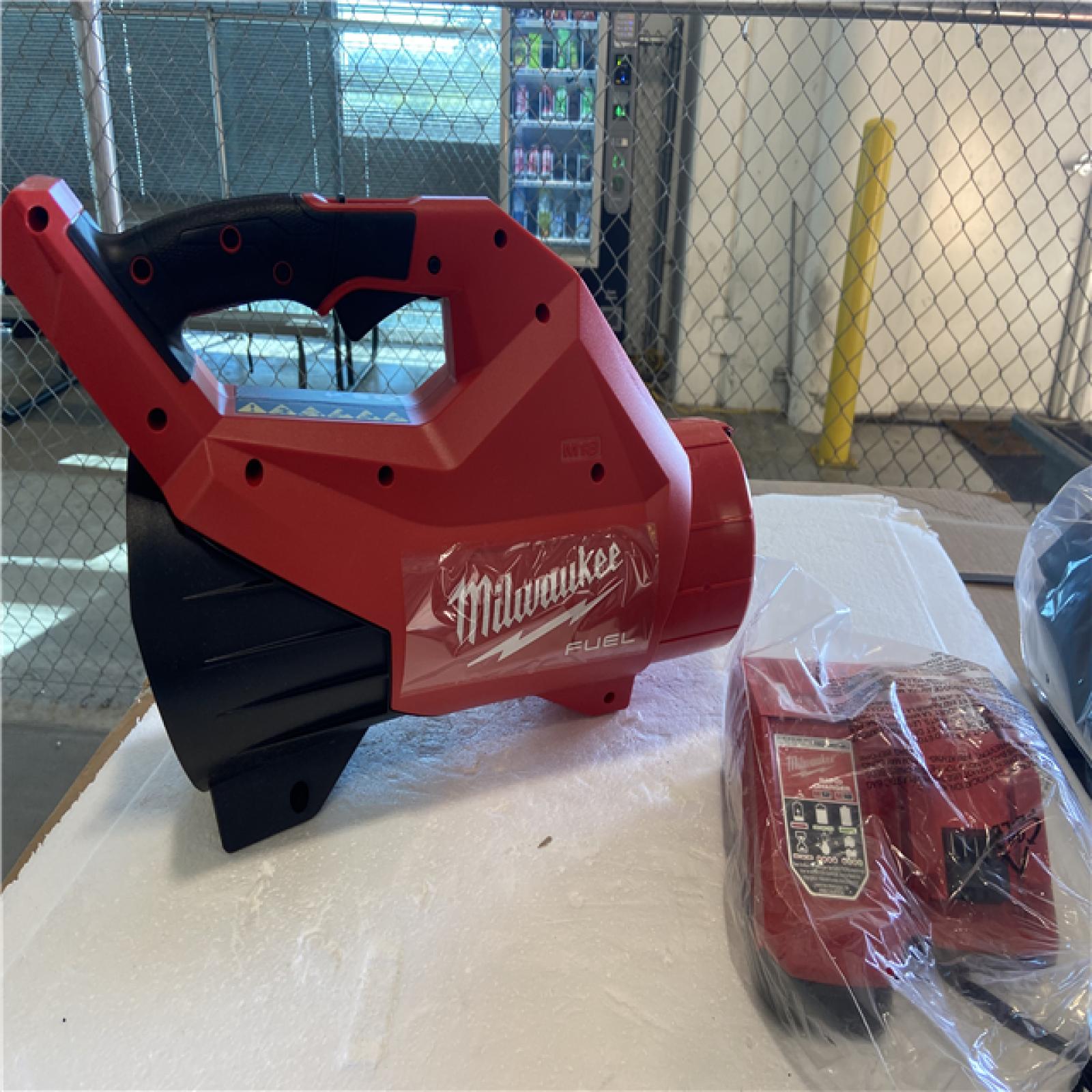 AS-IS Milwaukee M18 FUEL 18V Lithium-Ion Brushless Cordless Handheld Blower (Tool-Only)